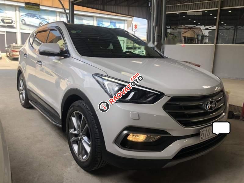 Bán Hyundai Santa Fe 2.4AT 4WD năm 2017, màu trắng số tự động-0