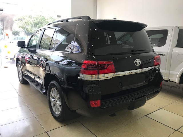 Toyota Landcruiser 5.7V8 2019 xuất Mỹ, màu đen mới 100%-3