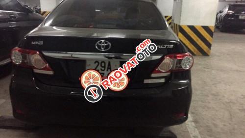 Chính chủ bán Toyota Corolla Altis 1.8 AT đời 2011, màu đen, giá 580tr-1