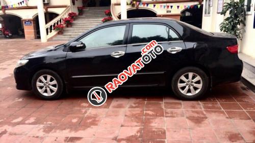 Chính chủ bán Toyota Corolla Altis 1.8 AT đời 2011, màu đen, giá 580tr-2