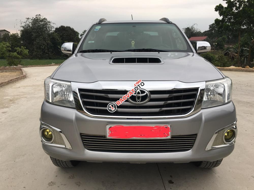 Cần bán xe Toyota 2.5MT năm 2015, màu bạc, nhập khẩu nguyên chiếc-0