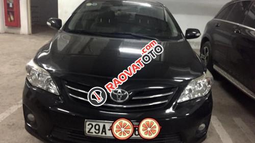 Chính chủ bán Toyota Corolla Altis 1.8 AT đời 2011, màu đen, giá 580tr-0