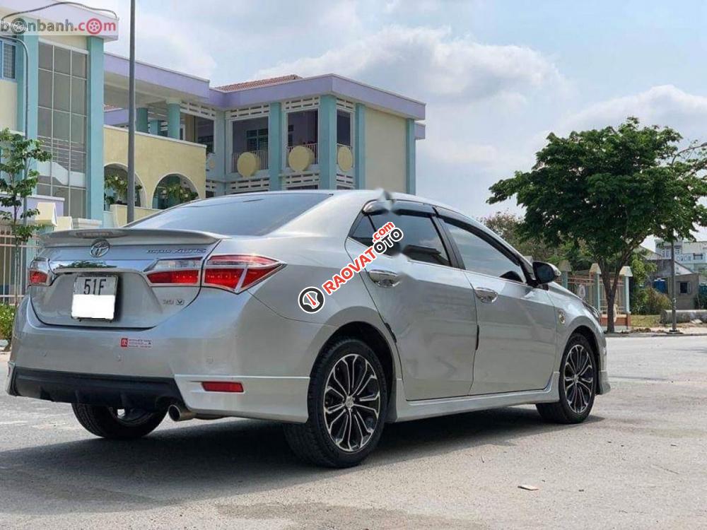 Bán Toyota Corolla altis 2.0V đời 2015, màu bạc còn mới, giá tốt-3