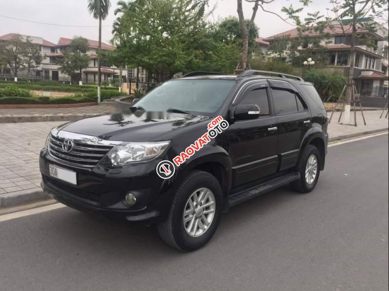 Bán xe Toyota Fortuner 2.7V 4x4AT năm 2014, màu đen chính chủ-3