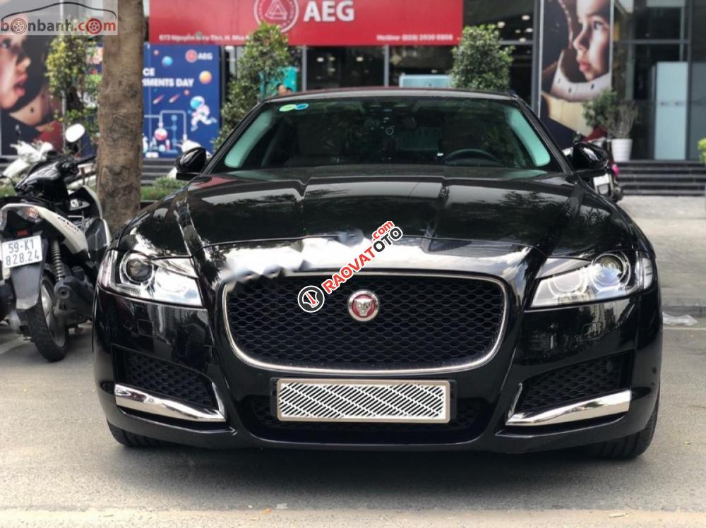 Bán Jaguar XF đen/kem, Sx 2016, model 2017, đăng ký tháng 6/2018-0