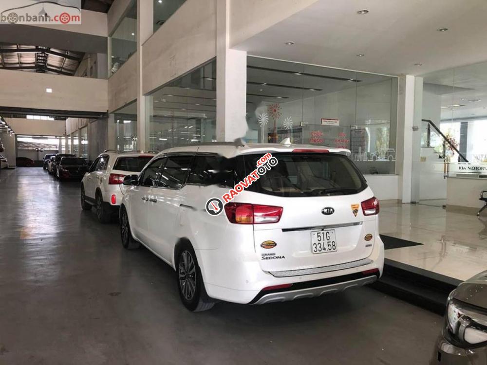 Bán xe Kia Sedona, máy dầu bản full, năm 2017, đăng kí 2017-7