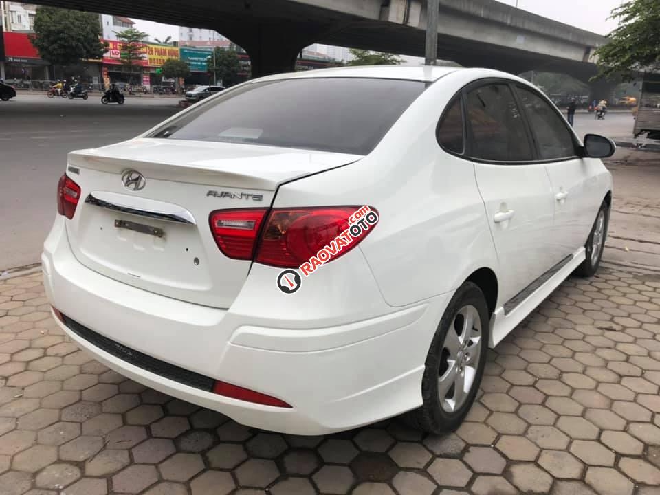 Bán xe Hyundai Avante 1.6AT đời 2015, màu trắng Hà Nội-2
