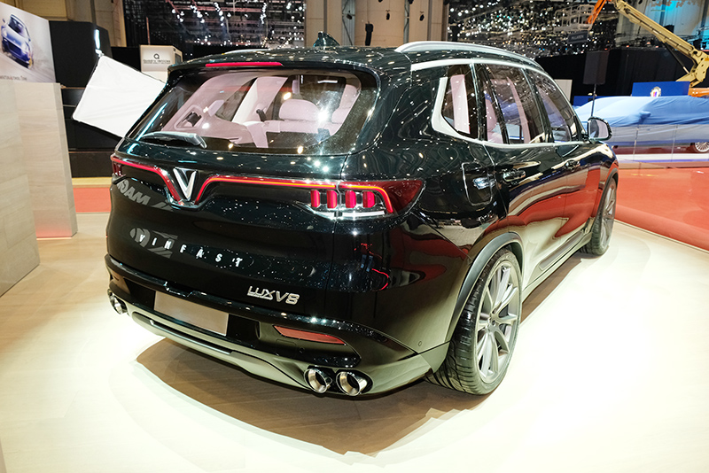 Cận cảnh VinFast LUX V8 trước giờ khai mạc Geneva Motor Show 2019 a9