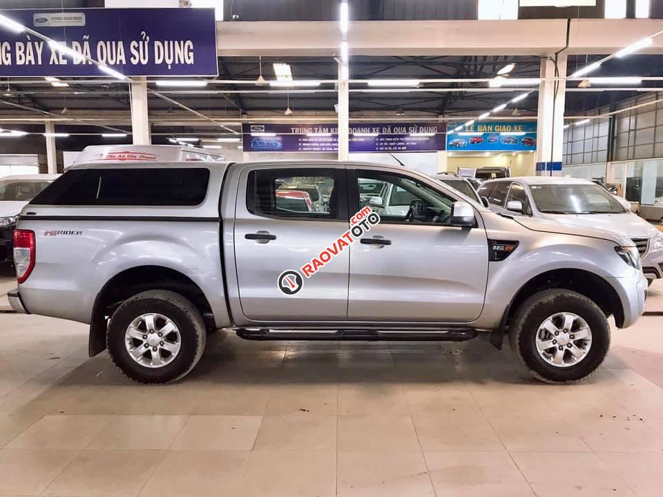 Bán xe Ford Ranger XLS sản xuất năm 2013, màu bạc-0