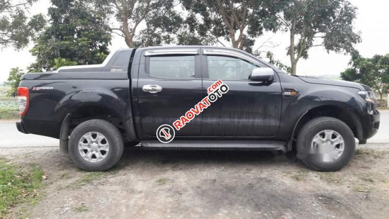 Bán xe Ford Ranger XLS 4x2 MT đời 2017, màu đen-2