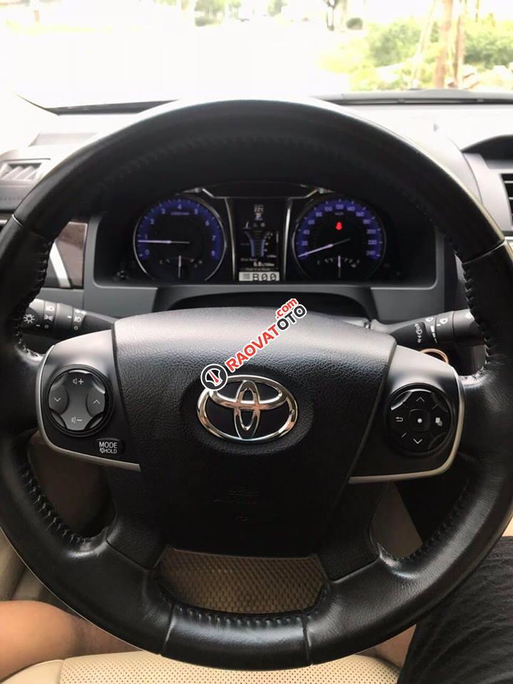 Cần bán xe Toyota Camry 2.0 model 2016, màu đen-0