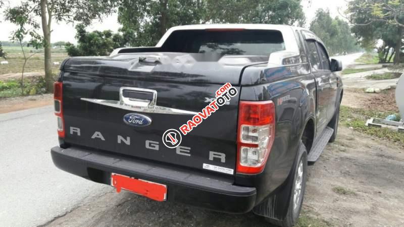 Bán xe Ford Ranger XLS 4x2 MT đời 2017, màu đen-4