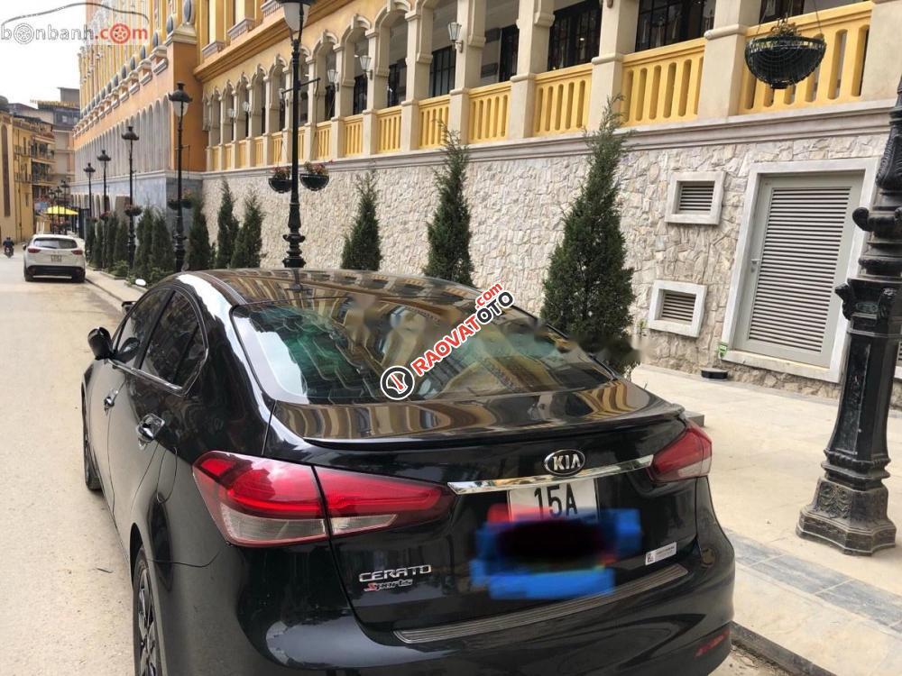 Bán ô tô Kia Cerato MT sản xuất 2017, màu đen, chính chủ -0