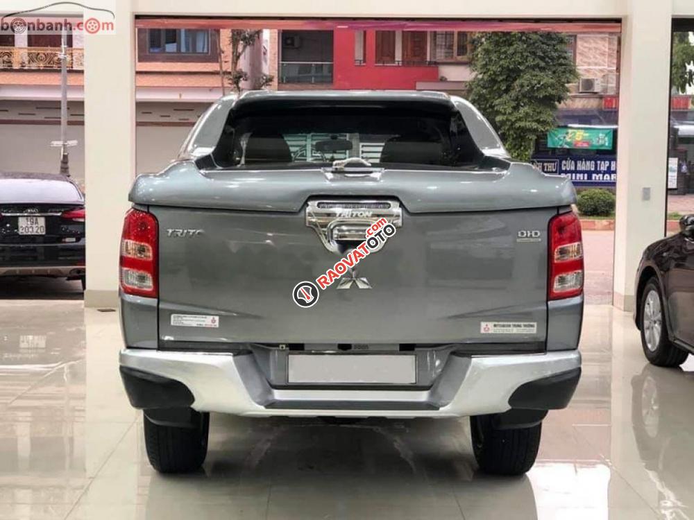 Bán Mitsubishi Triton 4x2 MT 2016, màu xám, nhập khẩu, số sàn -0