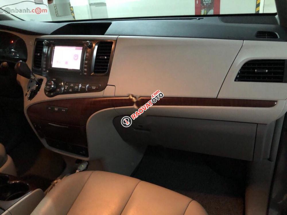 Bán Toyota Sienna Limited AWD 2013, màu xám, nhập khẩu, xe gia đình-1