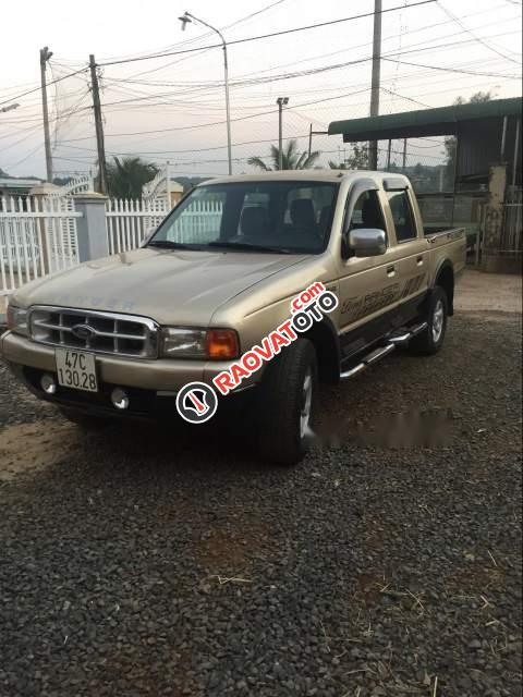 Bán ô tô Ford Ranger XLT năm sản xuất 2002, màu vàng-0