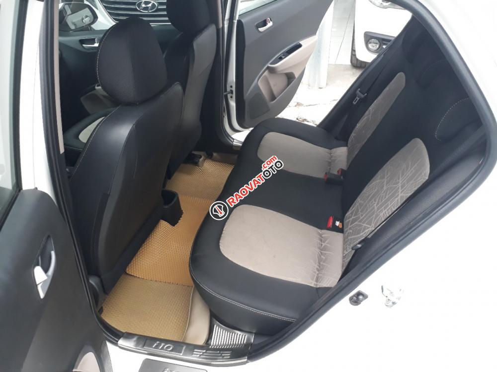 Bán ô tô Hyundai Grand i10 1.0 đời 2017, màu trắng, nhập khẩu, giá 410tr-6