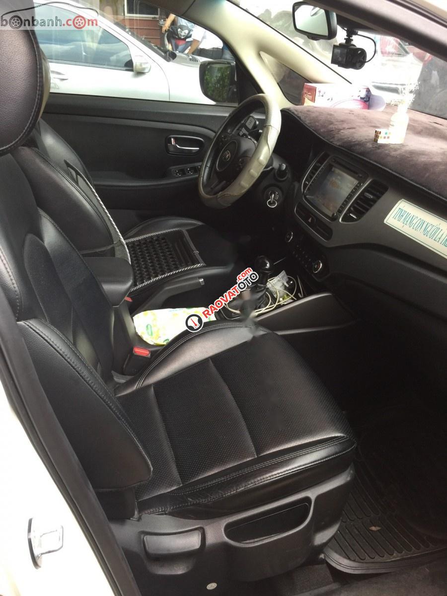 Bán Kia Rondo GAT năm sản xuất 2015, màu trắng, giá 550tr-1