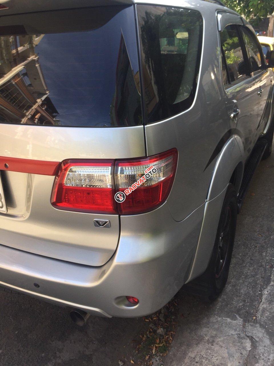 Bán ô tô Toyota Fortuner V 2009, màu bạc-3