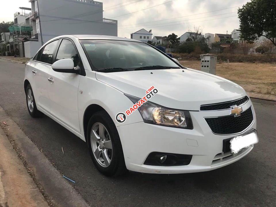 Xe Chevrolet Cruze LTZ đời 2013, màu trắng số tự động, 322tr-2