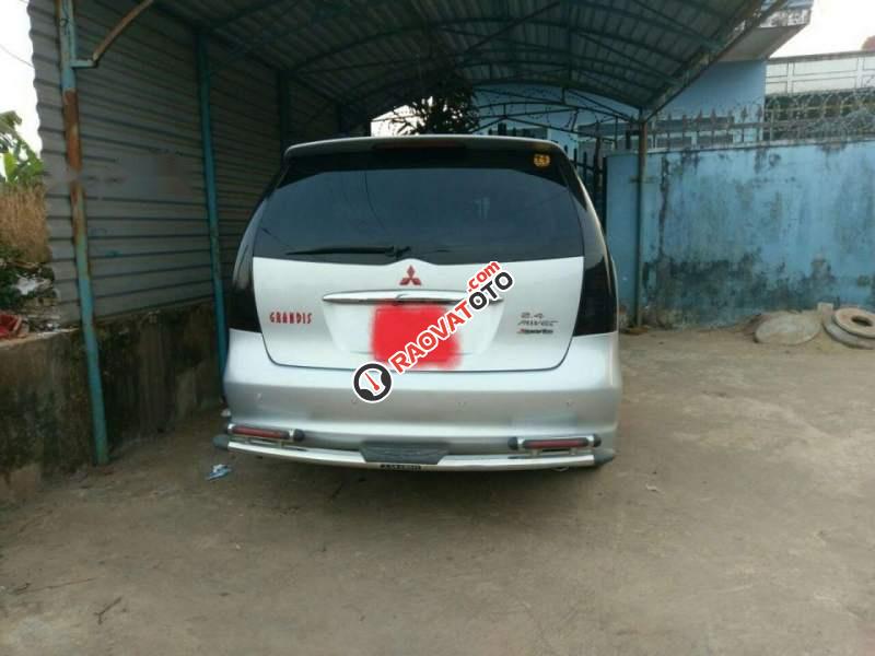 Bán xe Mitsubishi Grandis 2.4 đời 2005, màu bạc, nhập khẩu nguyên chiếc, giá tốt-3