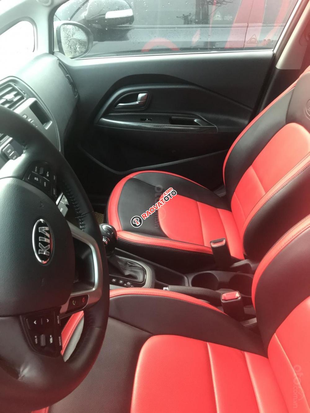 Cần bán Kia Rio AT sản xuất 2014, màu bạc, xe nhập số tự động-2