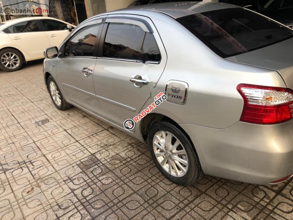 Bán xe Toyota Vios 1.5G đời 2011, màu bạc số tự động -0