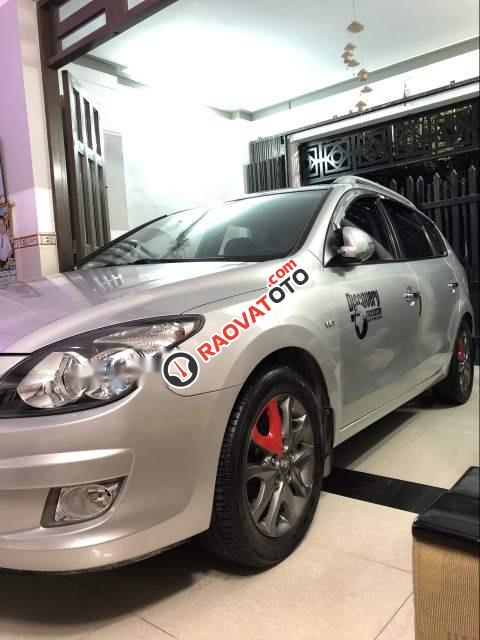Cần bán xe Hyundai i30 CW đời 2012, màu bạc, nhập khẩu nguyên chiếc, giá 450tr-5