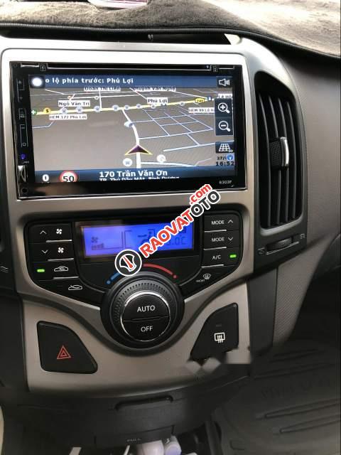 Cần bán xe Hyundai i30 CW đời 2012, màu bạc, nhập khẩu nguyên chiếc, giá 450tr-0