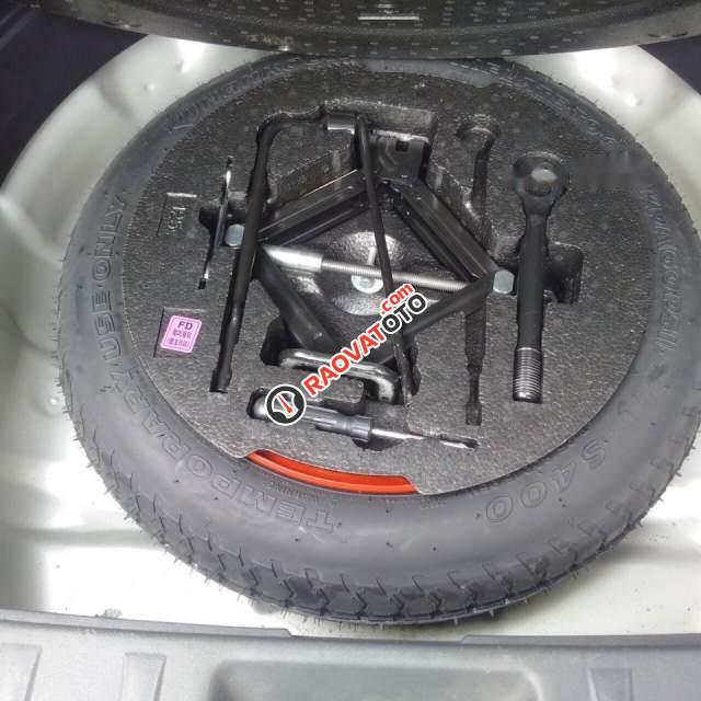 Cần bán xe Hyundai i30 CW đời 2012, màu bạc, nhập khẩu nguyên chiếc, giá 450tr-4