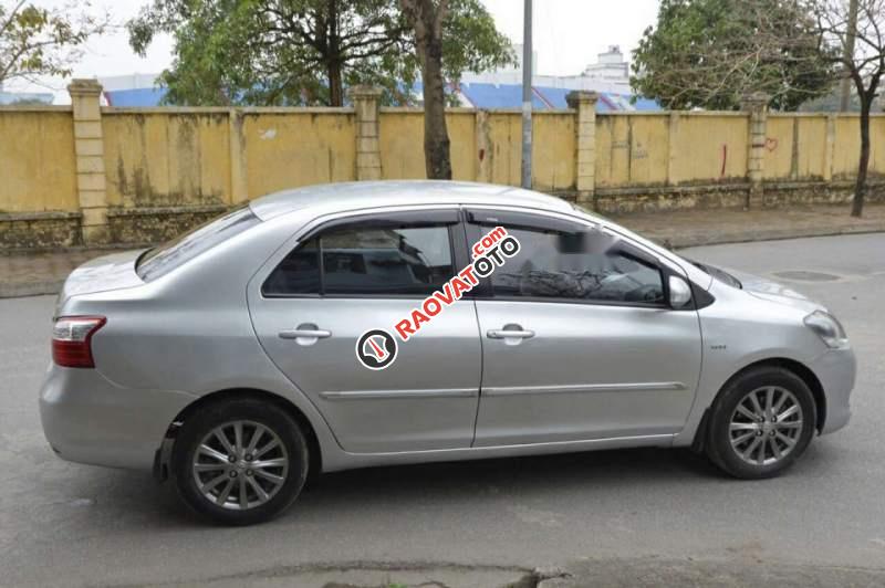 Bán ô tô Toyota Vios E 1.5MT đời 2013, màu bạc số sàn, 368tr-2