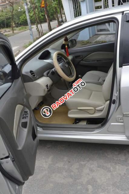 Bán ô tô Toyota Vios E 1.5MT đời 2013, màu bạc số sàn, 368tr-1