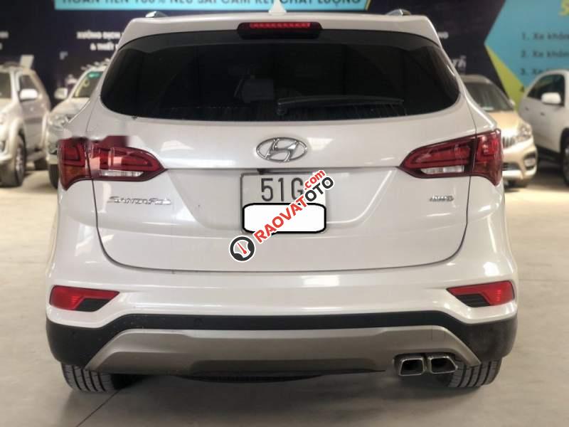 Cần bán lại xe Hyundai Santa Fe 2.4AT năm 2016, màu trắng -1