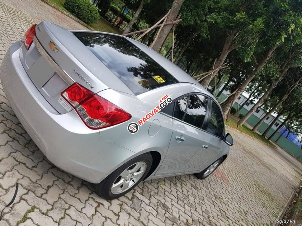 Bán Chevrolet Cruze năm 2012, màu bạc-0