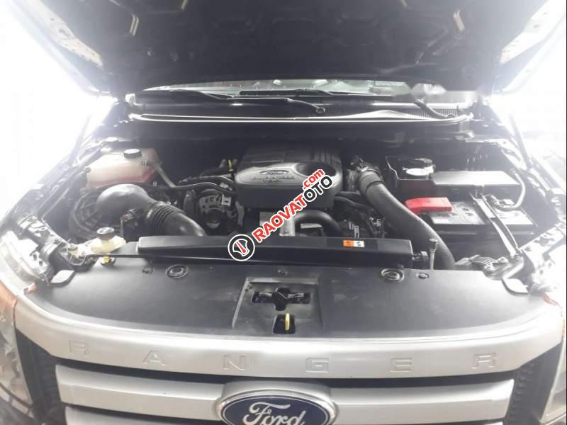 Cần bán lại xe Ford Ranger XLS 4x2 MT sản xuất năm 2015, màu đen, nhập khẩu nguyên chiếc-3