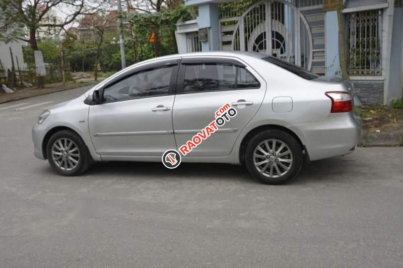 Bán ô tô Toyota Vios E 1.5MT đời 2013, màu bạc số sàn, 368tr-0