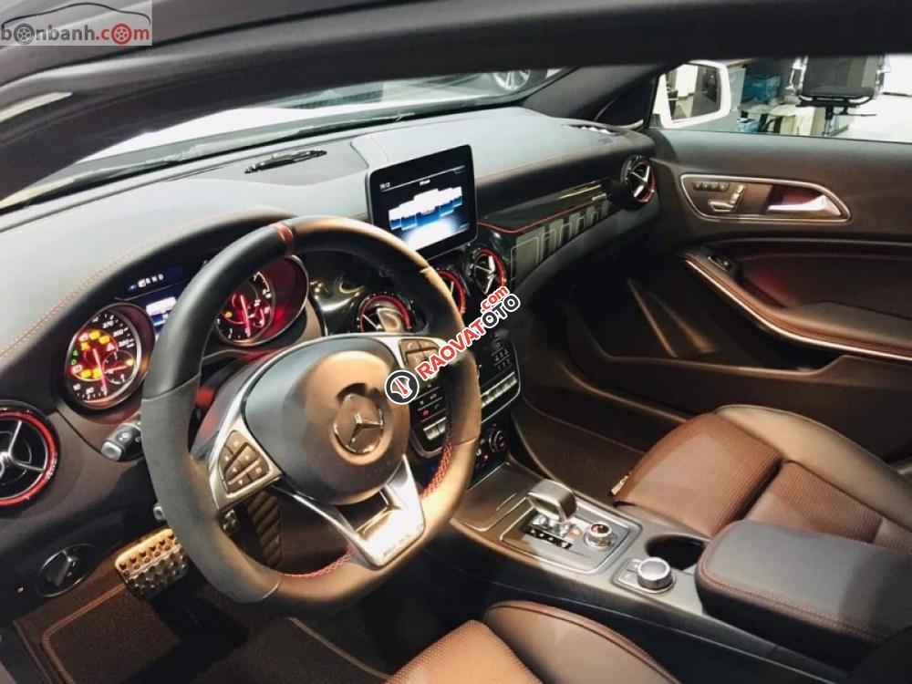 Bán ô tô Mercedes 45AMG sản xuất năm 2019, màu trắng, xe nhập-0