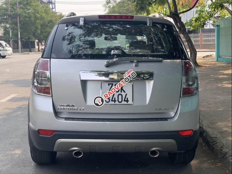 Bán Chevrolet Captiva Maxx đời 2009, màu bạc, 310tr-2