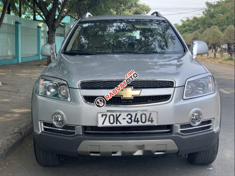 Bán Chevrolet Captiva Maxx đời 2009, màu bạc, 310tr-3