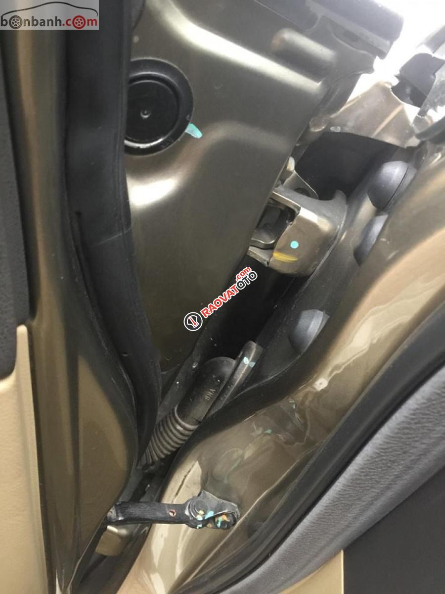 Bán Honda Civic 1.8 MT năm 2011, màu vàng, chính chủ-5