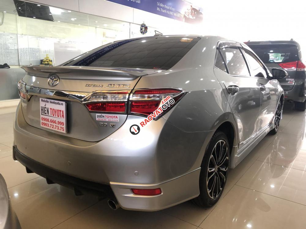 Cần bán Toyota Corolla Altis 2.0V đời 2015, màu bạc-4