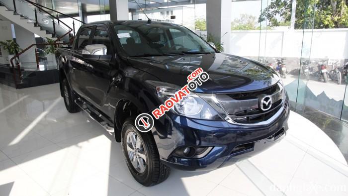 Cần bán Mazda BT50 2.2 MT xanh đen - Xe đẹp giá tốt-0