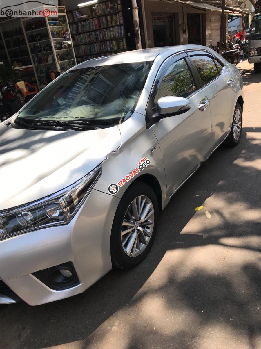 Cần bán xe Toyota Corolla altis 1.8G sản xuất 2014, màu bạc xe gia đình, giá chỉ 630 triệu-1