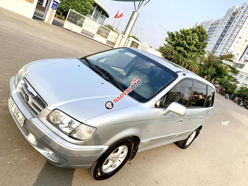 Hyundai Trajet tự động 2007 nhập mới 2012, 8 chỗ màu bạc, máy xăng 100km 10 lít, xe nhà xài-11