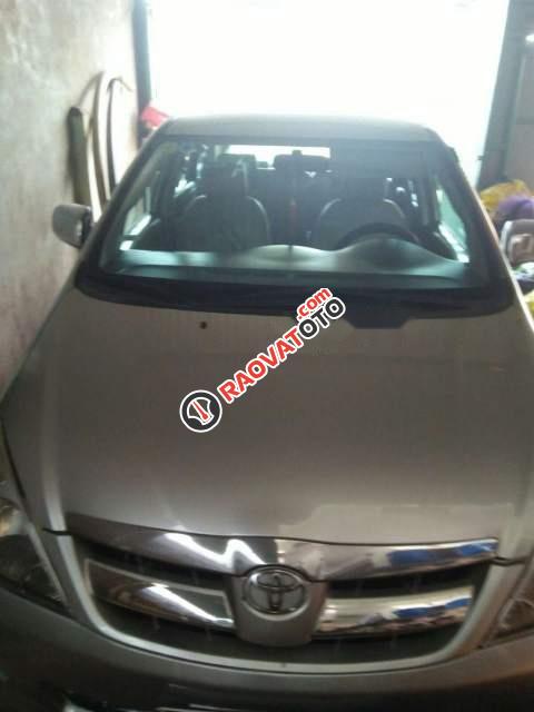 Bán Toyota Innova J đời 2009, màu bạc, giá tốt-4