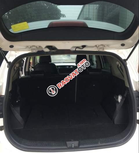 Cần bán gấp Kia Rondo GATH đời 2016, màu trắng đã đi 75000km-2