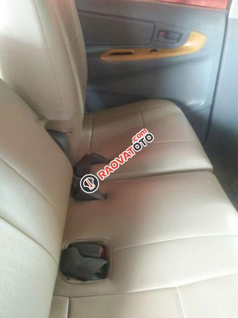 Bán Toyota Innova J đời 2009, màu bạc, giá tốt-1