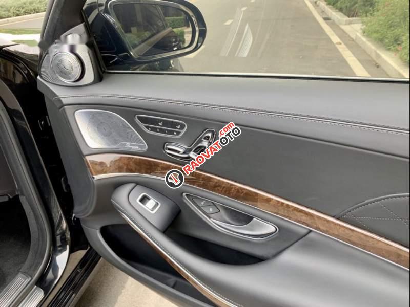 Cần bán xe Mercedes S500 năm 2015, màu đen, nhập khẩu nguyên chiếc-3