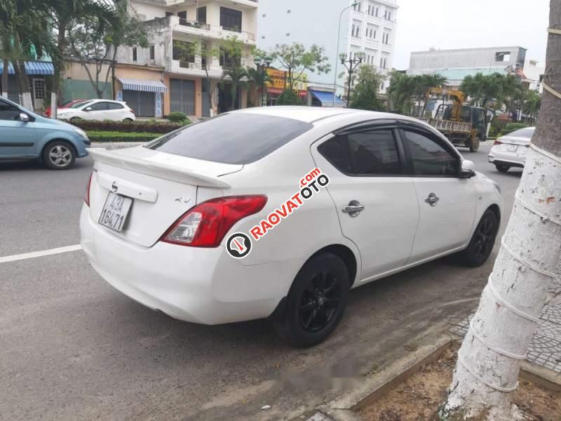 Cần bán Nissan Sunny XV đời 2015, màu trắng xe gia đình-5