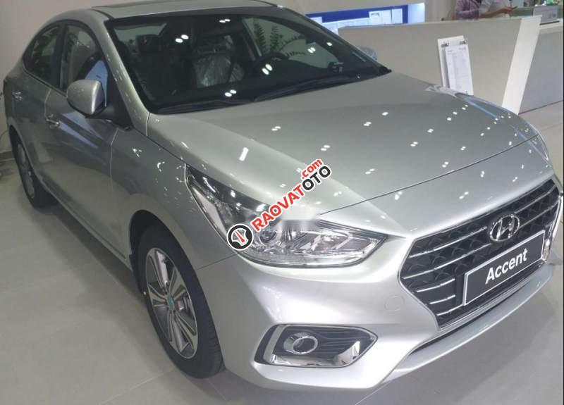Cần bán xe Hyundai Avante sản xuất 2019, màu bạc, giá tốt-0